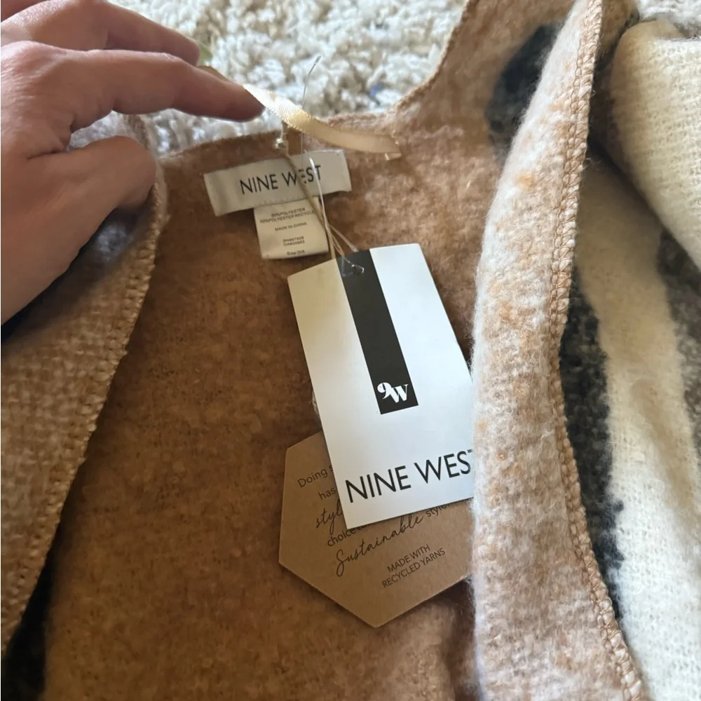 Nine West Tan and Cream Knit Sweater - Picture 5 of 6